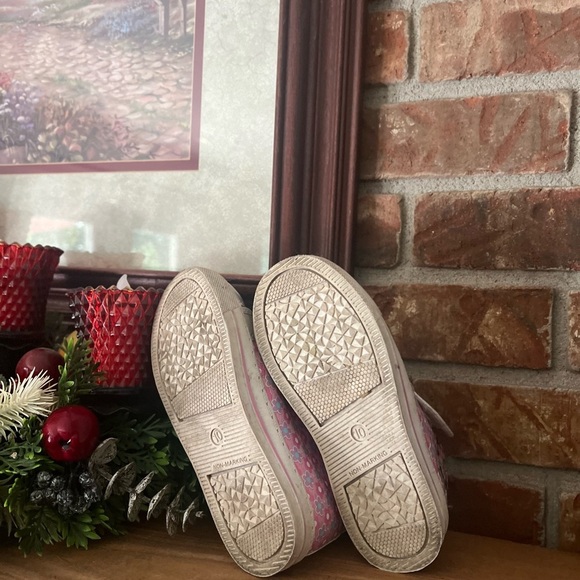 Minnie Mouse Pink High Top Light up Sneakers - Picture 5 of 5